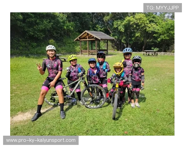 自行车队加强青少年训练营的教练员资格认定与考核，青少年自行车培训班